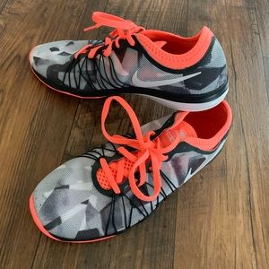 Nike Dual Fusion tennis shoes👟